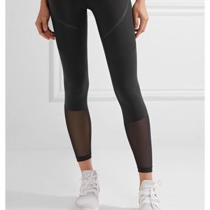 Nike - Mesh panel legendary tight